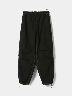 Jeansy Relaxed Fit Bershka czarny