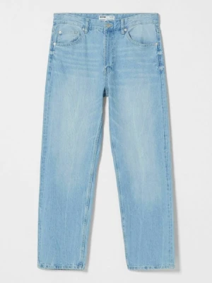 Jeansy Relaxed Fit Bershka jasnoniebieski denim
