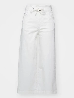 Jeansy Relaxed Fit Boss