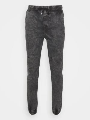 Jeansy Relaxed Fit Brave Soul szary