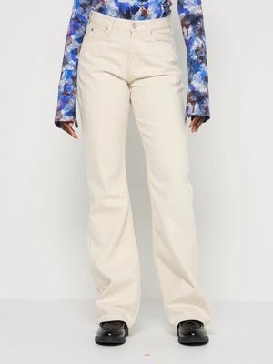 Jeansy Relaxed Fit Calvin Klein