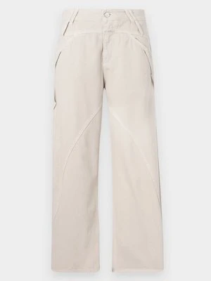 Jeansy Relaxed Fit closed