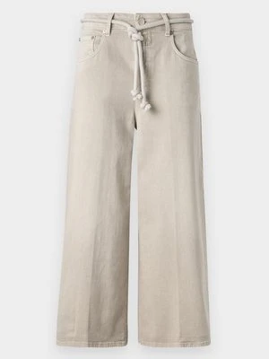Jeansy Relaxed Fit closed