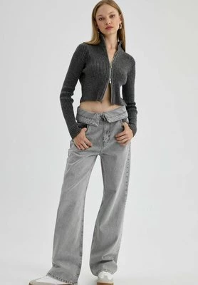 Jeansy Relaxed Fit DeFacto