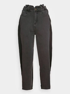 Jeansy Relaxed Fit Desigual