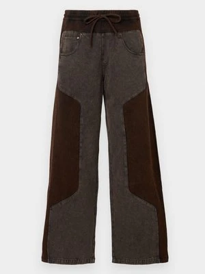 Jeansy Relaxed Fit Dhruv Kapoor