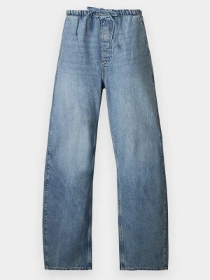 Jeansy Relaxed Fit GAP jasnoniebieski denim
