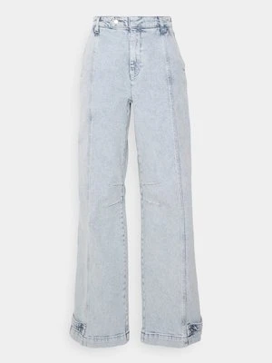 Zdjęcie produktu Jeansy Relaxed Fit Gestuz