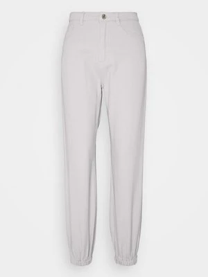 Jeansy Relaxed Fit Missguided