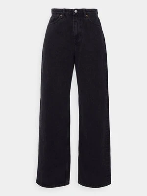 Jeansy Relaxed Fit Monki