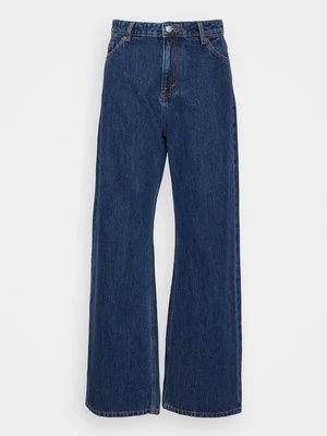 Jeansy Relaxed Fit Monki