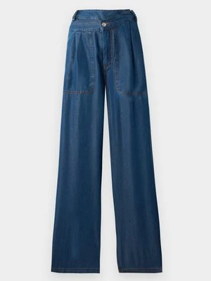 Jeansy Relaxed Fit MUNTHE