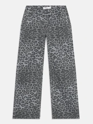 Jeansy Relaxed Fit name it