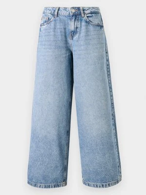 Jeansy Relaxed Fit Noisy May