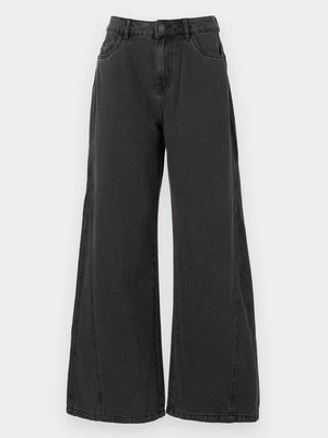 Jeansy Relaxed Fit Noisy May