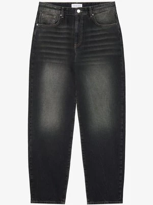 Jeansy Relaxed Fit Pier One