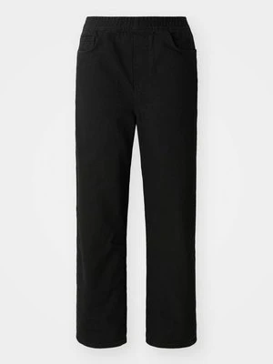 Jeansy Relaxed Fit Pier One