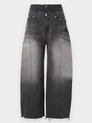 Jeansy Relaxed Fit ROKH