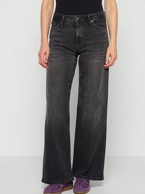 Jeansy Relaxed Fit s.Oliver