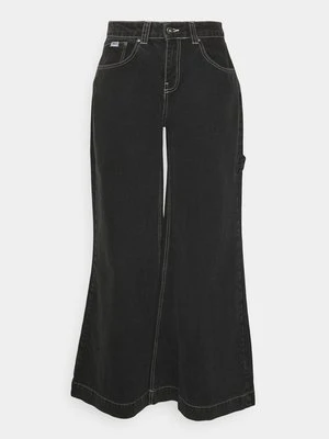 Jeansy Relaxed Fit The Ragged Priest