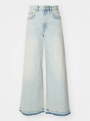 Jeansy Relaxed Fit Tommy Jeans
