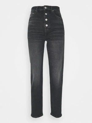 Jeansy Relaxed Fit Tommy Jeans
