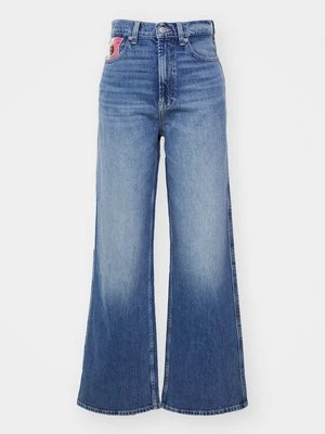 Jeansy Relaxed Fit Tommy Jeans