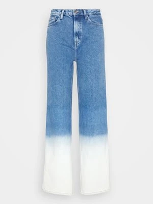 Jeansy Relaxed Fit Tommy Jeans