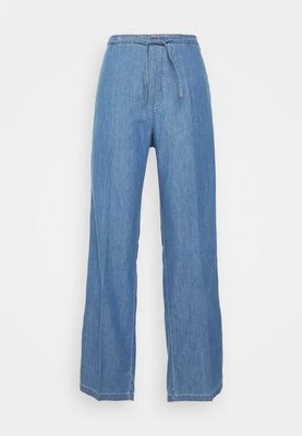 Jeansy Relaxed Fit Victoria Beckham