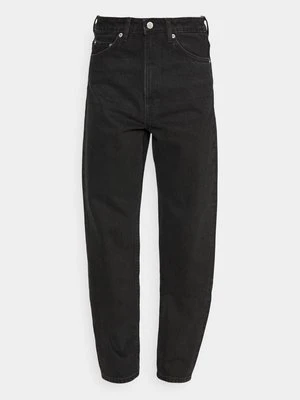Jeansy Relaxed Fit Weekday