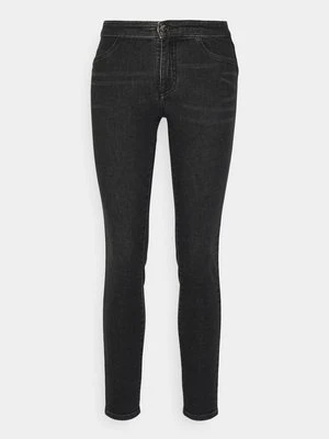 Jeansy Skinny Fit Armani Exchange