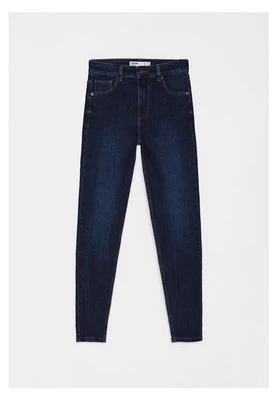 Jeansy Skinny Fit Bershka