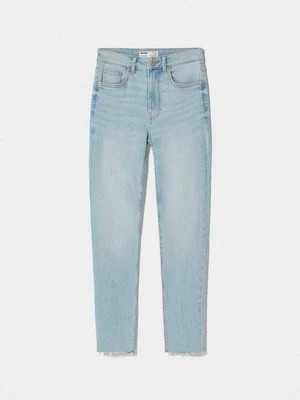Zdjęcie produktu Jeansy Skinny Fit Bershka