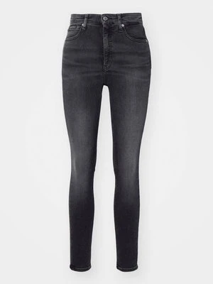 Jeansy Skinny Fit Calvin Klein Jeans