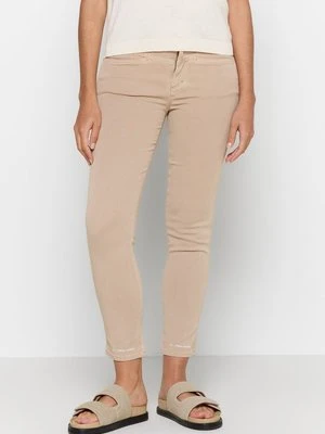 Jeansy Skinny Fit closed