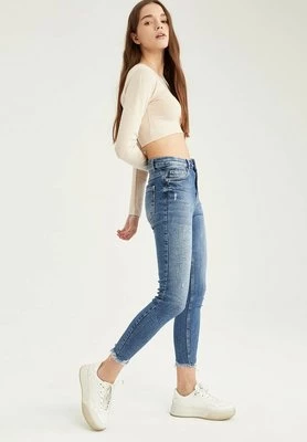 Jeansy Skinny Fit DeFacto