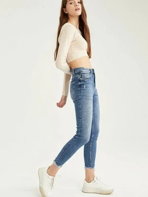 Jeansy Skinny Fit DeFacto