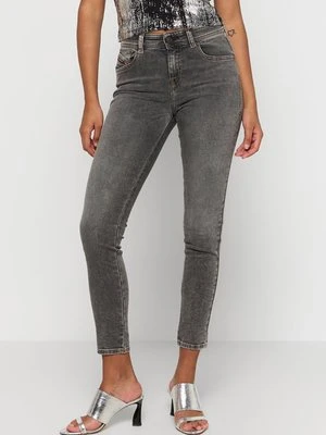 Jeansy Skinny Fit Diesel