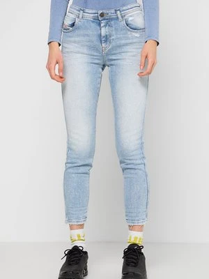 Jeansy Skinny Fit Diesel jasnoniebieski
