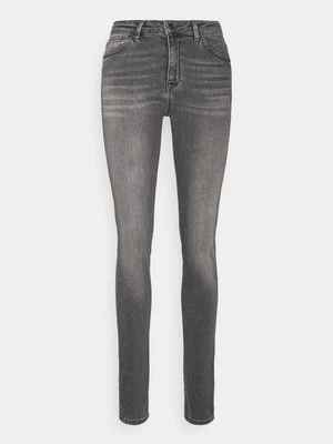 Jeansy Skinny Fit Esprit