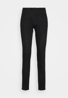 Jeansy Skinny Fit Guess