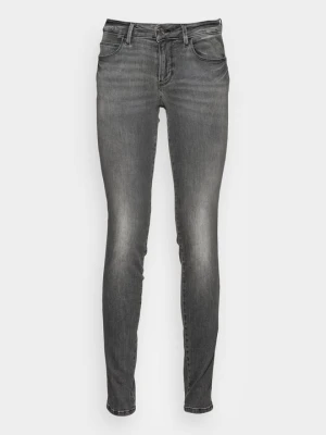 Jeansy Skinny Fit Guess