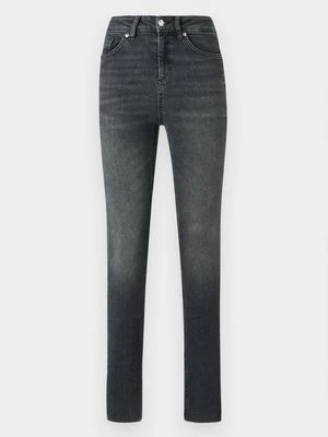 Jeansy Skinny Fit HUGO