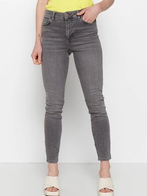 Jeansy Skinny Fit Numph