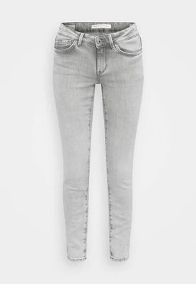 Jeansy Skinny Fit Pepe Jeans