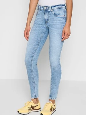 Jeansy Skinny Fit Pepe Jeans niebieski