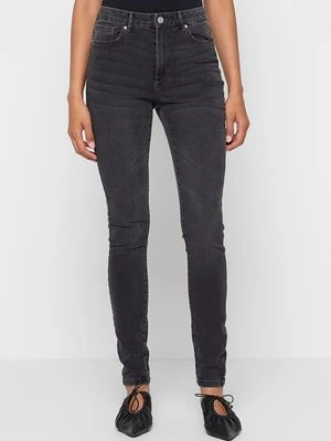 Jeansy Skinny Fit Vero Moda