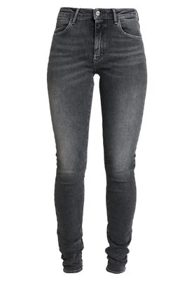 Jeansy Skinny Fit Wrangler