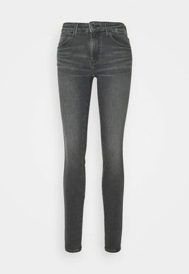 Jeansy Skinny Fit Wrangler