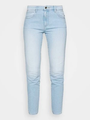 Jeansy Skinny Fit Wrangler